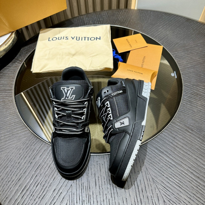 LOU1VTON SNEAKER