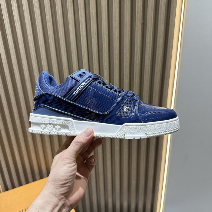 LOU1VTON SNEAKER