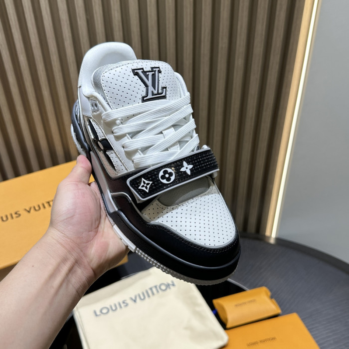 LOU1VTON SNEAKER