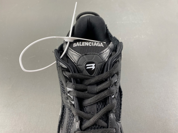 BLCG RUNNER SNEAKER (LED)
