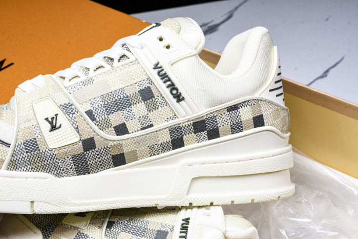 LOU1VTON SNEAKER