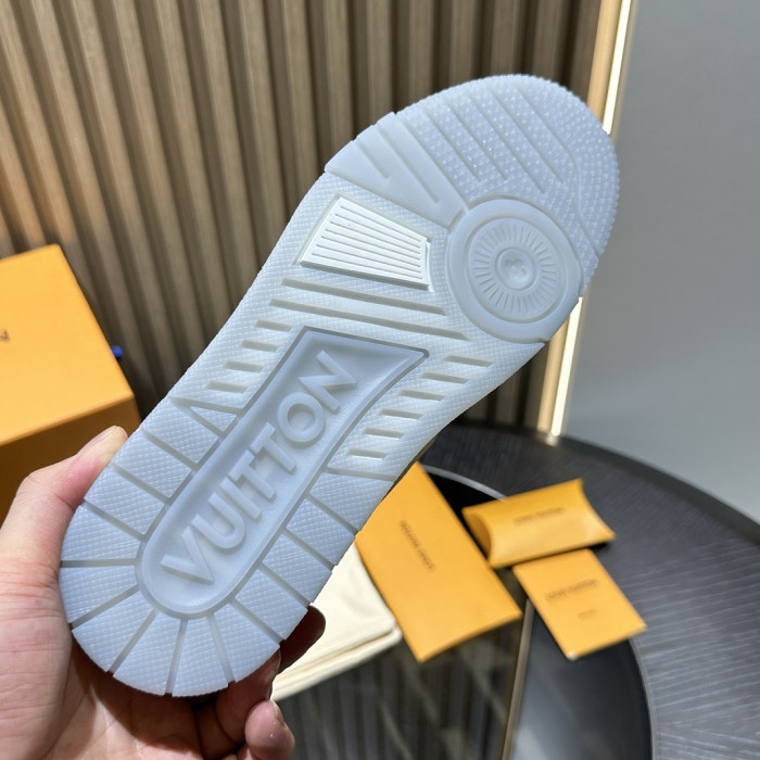 LOU1VTON SNEAKER