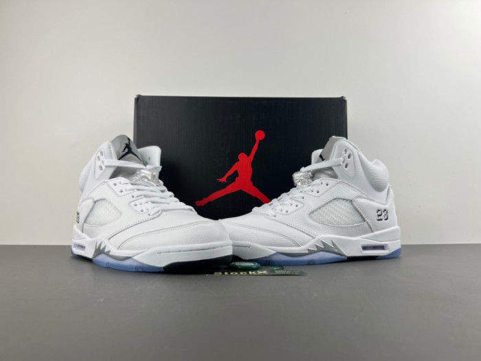 Air Jordan 5 “White Metallic” HQ7978-103