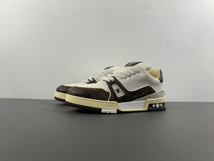 LOU1VTON trainer (EU47)