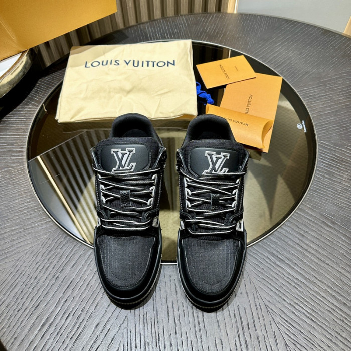 LOU1VTON SNEAKER