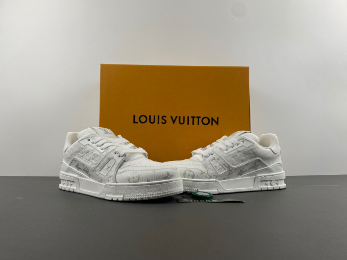 LOU1VTON trainer (EU47)