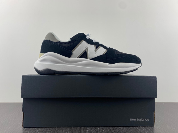 new balance 57/40 team black - m5740cb