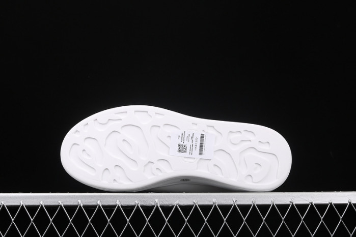 Mcqv*en oversized sneaker