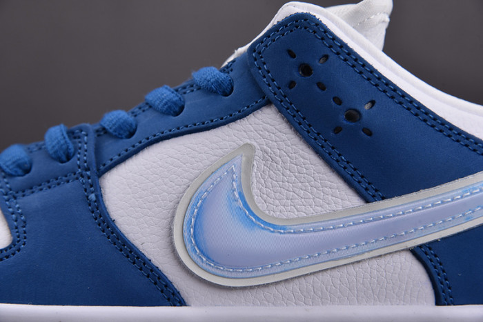 Born X Raised Nike SB Dunk FN7819-400