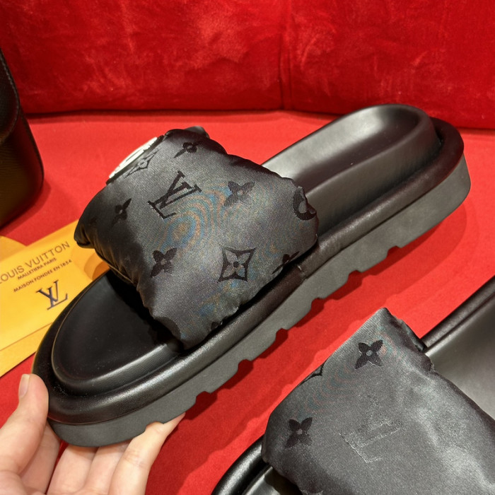 lou1_ton pool pillow comfort mule (eu35-eu40)