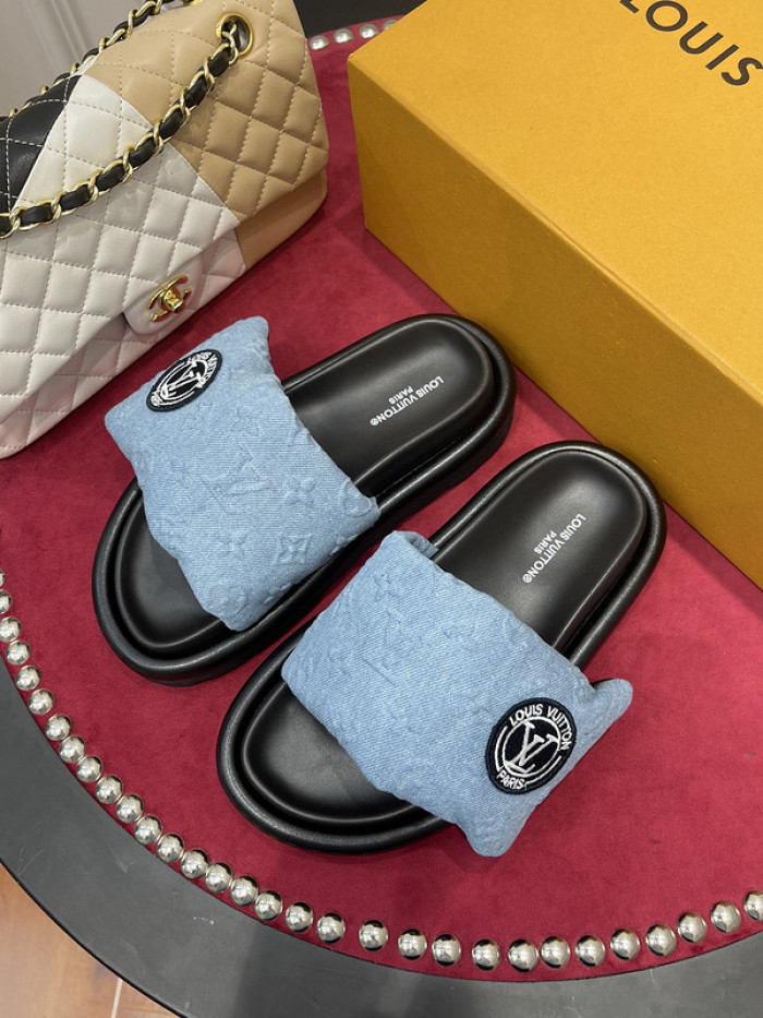 LOU1_TON POOL PILLOW COMFORT MULE (EU35-EU40)