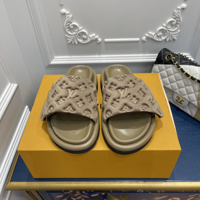 LOU1_TON POOL PILLOW COMFORT MULE (EU35-EU40)